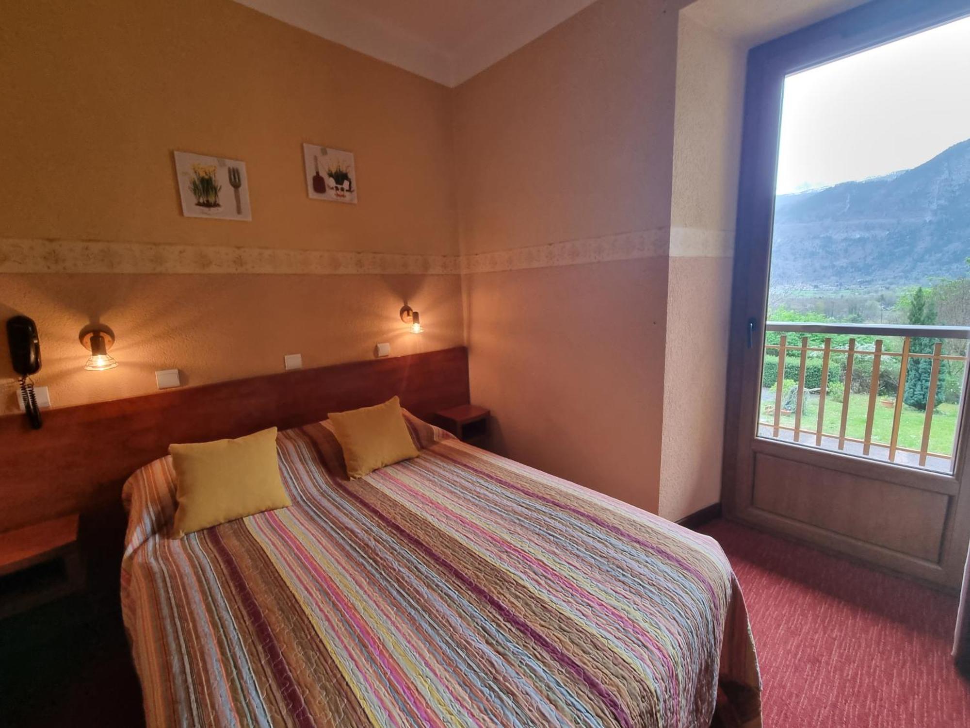Hotel Bellevue Эз Экстерьер фото