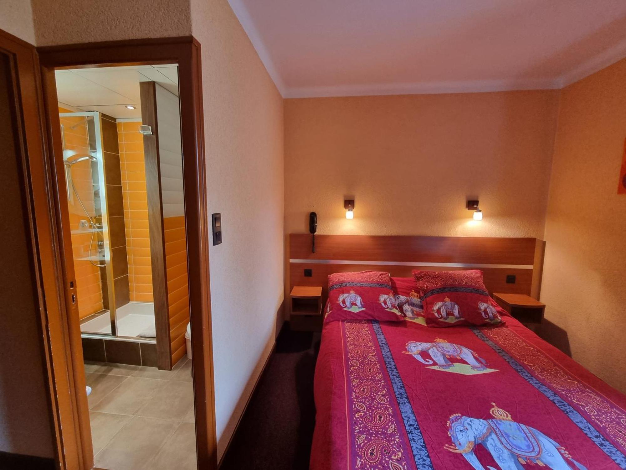 Hotel Bellevue Эз Экстерьер фото
