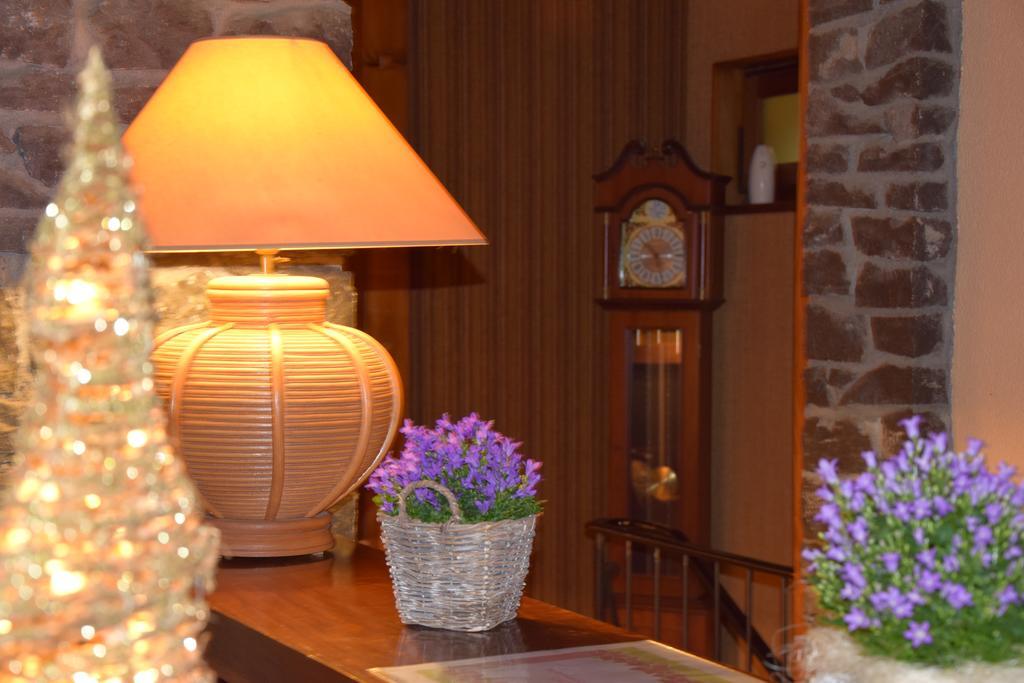 Hotel Bellevue Эз Экстерьер фото