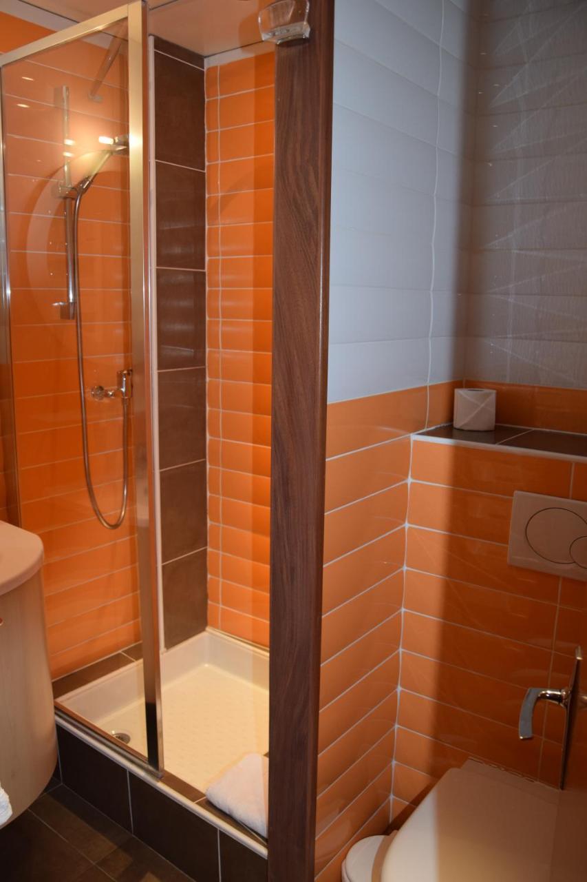 Hotel Bellevue Эз Экстерьер фото